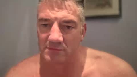 Snapshot of fullback_15 chatting on 10/11/25, 08:02 fullback_15 online show from 10/11/25, 08:02