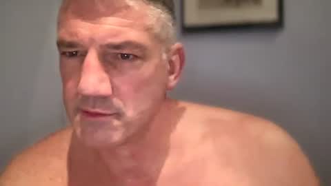 Snapshot of fullback_15 chatting on 10/29/25, 03:25 fullback_15 online show from 10/29/25, 03:25