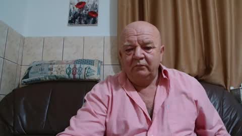 Snapshot of fullballs6 chatting on 12/03/24, 02:47 fullballs6 online show from 12/03/24, 02:47