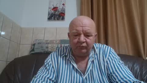 Snapshot of fullballs6 chatting on 12/24/24, 01:27 fullballs6 online show from 12/24/24, 01:27