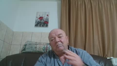 Snapshot of fullballs6 chatting on 12/27/24, 03:31 fullballs6 online show from 12/27/24, 03:31