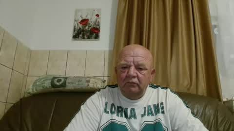 Snapshot of fullballs6 chatting on 09/09/25, 12:54 fullballs6 online show from 09/09/25, 12:54