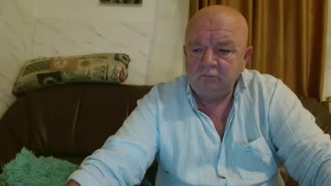 Snapshot of fullballs6 chatting on 12/03/25, 03:03 fullballs6 online show from 12/03/25, 03:03