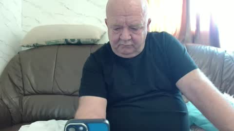 Snapshot of fullballs6 chatting on 03/05/26, 08:32 fullballs6 online show from 03/05/26, 08:32