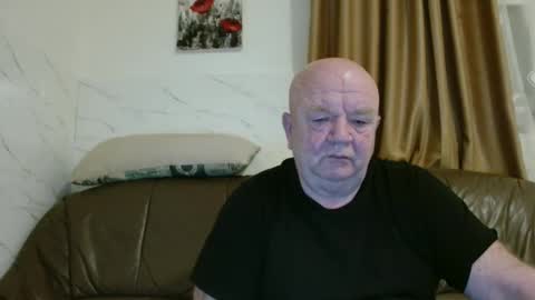 Snapshot of fullballs6 chatting on 03/06/26, 03:14 fullballs6 online show from 03/06/26, 03:14