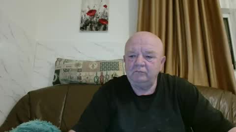 Snapshot of fullballs6 chatting on 03/24/26, 02:38 fullballs6 online show from 03/24/26, 02:38