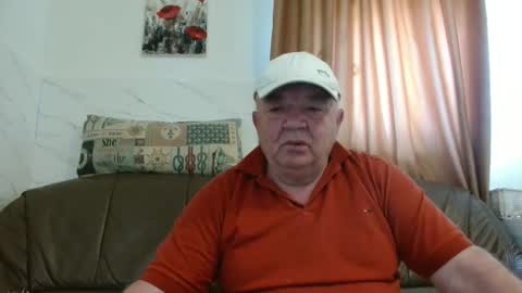 Snapshot of fullballs6 chatting on 04/06/26, 09:43 fullballs6 online show from 04/06/26, 09:43