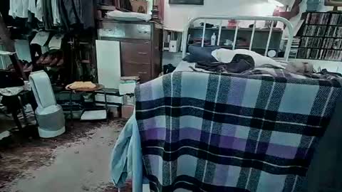 Snapshot of fullsvc chatting on 11/06/25, 09:10 fullsvc online show from 11/06/25, 09:10