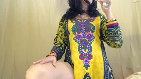 Snapshot of fun4tips chatting on 01/22/25, 01:21 Fun4Tips online show from 01/22/25, 01:21