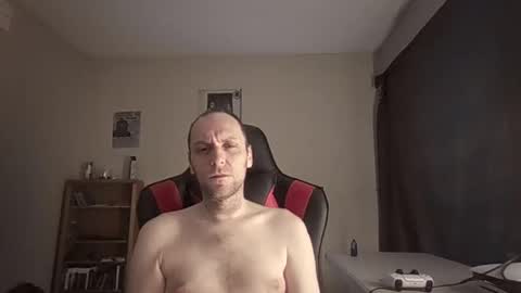 Snapshot of fun4u2tx chatting on 11/13/25, 05:23 fun4u2tx online show from 11/13/25, 05:23