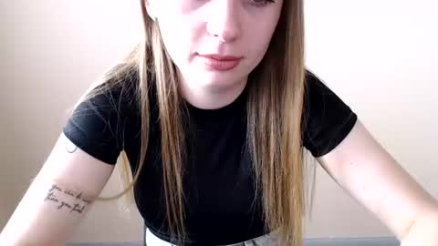 Emma online show from 06/26/26, 04:06