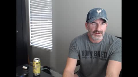 Snapshot of funfitmalelv2 chatting on 01/04/25, 09:20 funfitmalelv2 online show from 01/04/25, 09:20