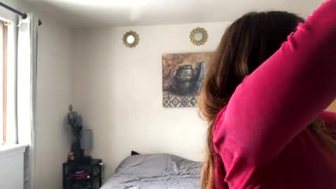 Linnys Palace online show from 01/28/25, 08:04