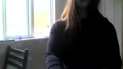 Linnys Palace online show from 10/11/25, 07:45