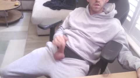 Snapshot of funkybits chatting on 11/12/25, 12:38 funkybits online show from 11/12/25, 12:38