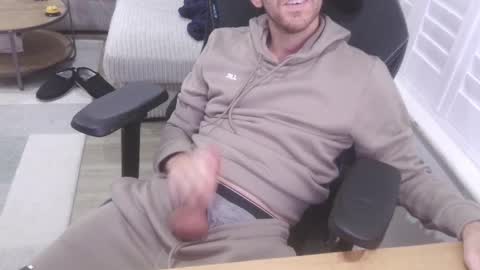 Snapshot of funkybits chatting on 11/14/25, 08:40 funkybits online show from 11/14/25, 08:40