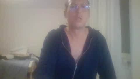 Snapshot of funneltunnel chatting on 04/19/26, 06:21 funneltunnel online show from 04/19/26, 06:21