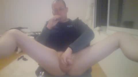 Snapshot of funneltunnel chatting on 04/20/26, 06:53 funneltunnel online show from 04/20/26, 06:53