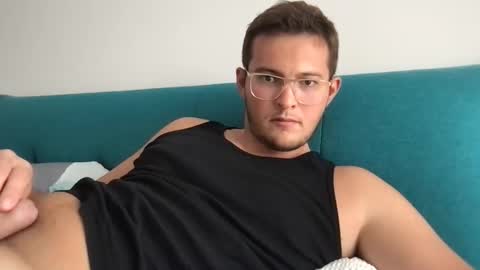 Snapshot of funnnn6960xx chatting on 10/04/25, 01:42 funnnn6960xx online show from 10/04/25, 01:42