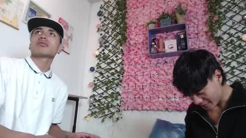 Snapshot of funny_and_horny chatting on 10/19/25, 04:02 funny_and_horny online show from 10/19/25, 04:02