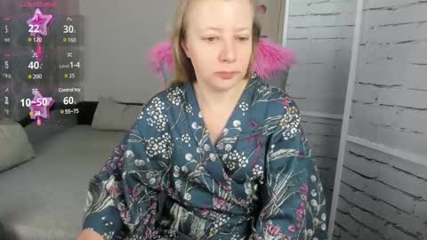 funny_bunny4 online show from 02/10/25, 09:47