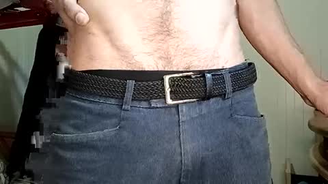 Italian men online show from 04/19/26, 08:02