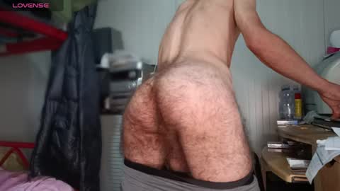 Italian men online show from 07/13/26, 04:43