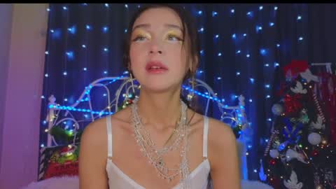 Snapshot of funny_whotsss chatting on 12/30/24, 01:15 Tiffany online show from 12/30/24, 01:15