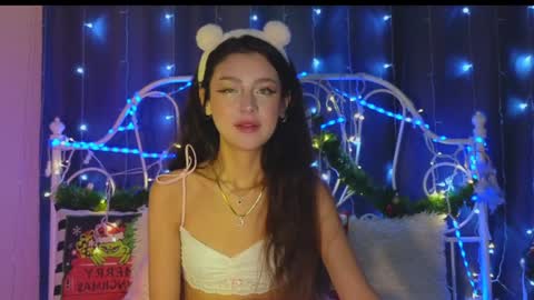 Snapshot of funny_whotsss chatting on 01/05/25, 01:35 Tiffany online show from 01/05/25, 01:35