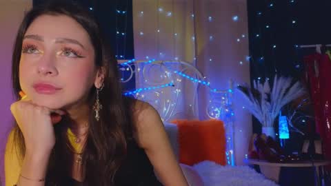 Snapshot of funny_whotsss chatting on 02/03/25, 12:47 Tiffany online show from 02/03/25, 12:47