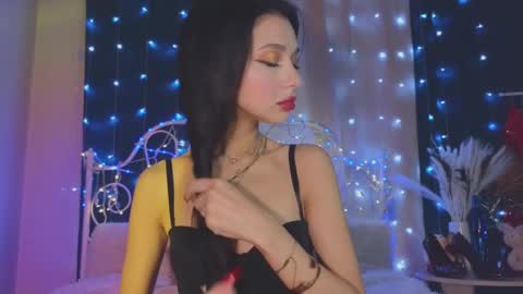 Snapshot of funny_whotsss chatting on 03/08/25, 11:49 Tiffany online show from 03/08/25, 11:49