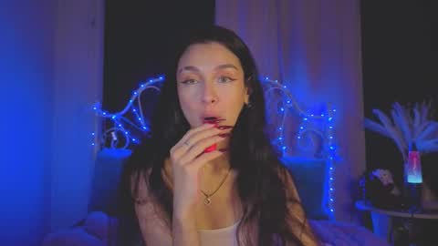 Snapshot of funny_whotsss chatting on 09/27/25, 01:43 Tiffany online show from 09/27/25, 01:43