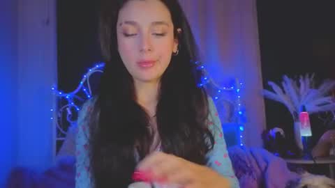 Snapshot of funny_whotsss chatting on 10/12/25, 01:59 Tiffany online show from 10/12/25, 01:59