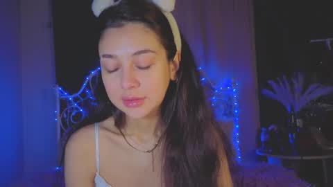 Snapshot of funny_whotsss chatting on 11/10/25, 02:32 Tiffany online show from 11/10/25, 02:32