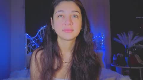 Snapshot of funny_whotsss chatting on 11/19/25, 02:33 Tiffany online show from 11/19/25, 02:33