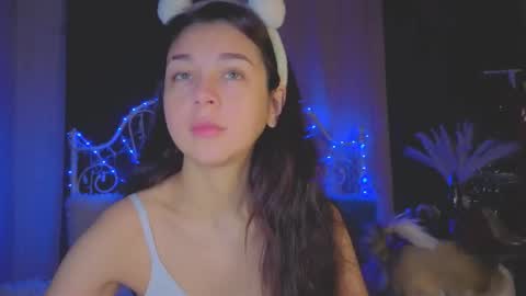 Snapshot of funny_whotsss chatting on 11/28/25, 02:25 Tiffany online show from 11/28/25, 02:25