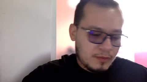 Snapshot of funnyboys18 chatting on 12/10/24, 07:22 Zanty online show from 12/10/24, 07:22