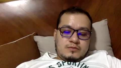 Snapshot of funnyboys18 chatting on 12/17/24, 06:53 Zanty online show from 12/17/24, 06:53