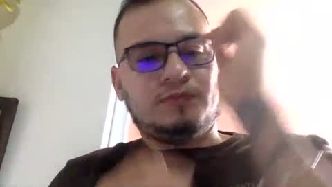 Snapshot of funnyboys18 chatting on 02/14/25, 06:51 Zanty online show from 02/14/25, 06:51