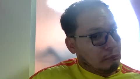 Snapshot of funnyboys18 chatting on 11/18/25, 06:56 Zanty online show from 11/18/25, 06:56