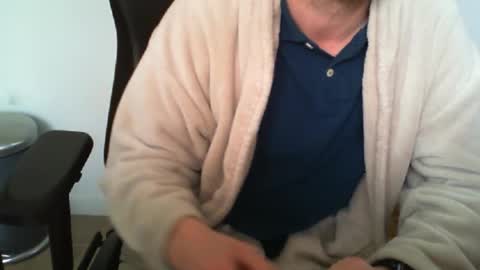 YWhiteNiceMan online show from 05/12/26, 10:34