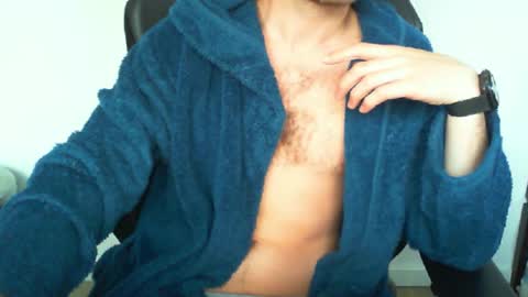 YWhiteNiceMan online show from 06/02/26, 07:54