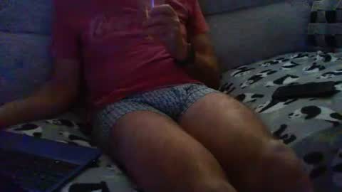 Snapshot of funslimguy chatting on 10/29/25, 09:27 Funslimguy online show from 10/29/25, 09:27