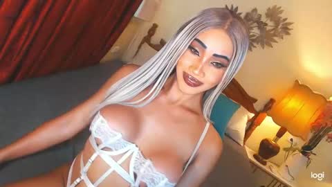 Snapshot of funtastic_harlow chatting on 04/25/26, 01:41 Maddonna online show from 04/25/26, 01:41