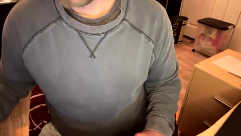 Erich online show from 12/10/24, 01:22