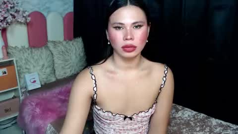 Snapshot of fuschiafucker chatting on 10/31/25, 05:52 fuschiafucker online show from 10/31/25, 05:52