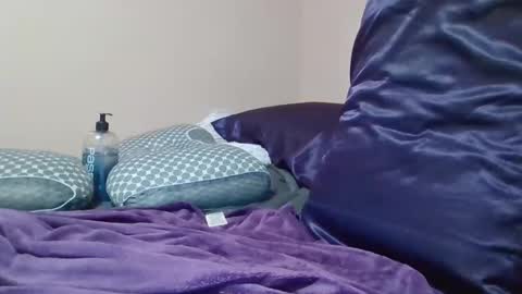 Snapshot of fusion1974 chatting on 04/13/26, 02:11 fusion1974 online show from 04/13/26, 02:11