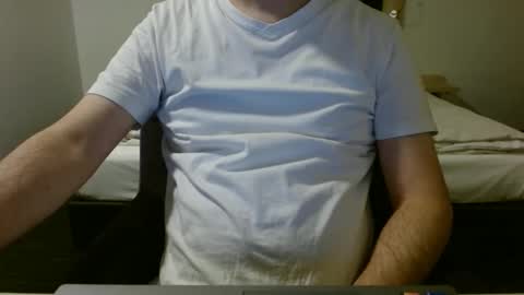 Snapshot of fussballer911 chatting on 11/20/25, 04:29 Eric online show from 11/20/25, 04:29