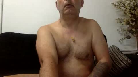 Snapshot of futbolin95 chatting on 04/20/26, 07:11 futbolin95 online show from 04/20/26, 07:11