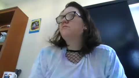 fuzzypeaches87 online show from 01/31/26, 08:51